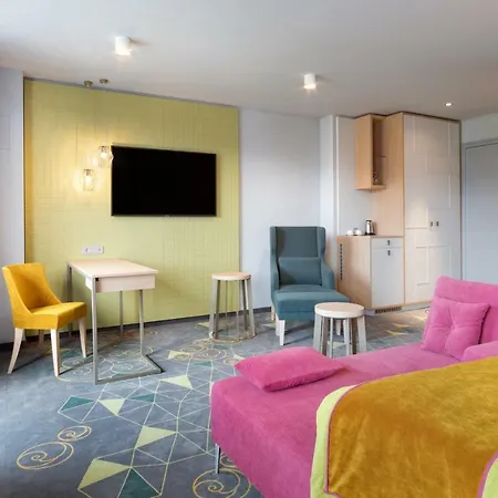 Rose Hotel 4*